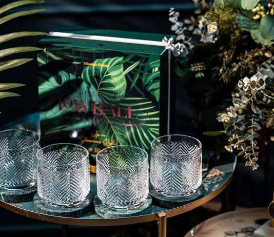 vintage flamingo lowball cocktail glasses for drinking gin rum vodka whiskey bar drinks set of 4 11 oz stackable thick c 2