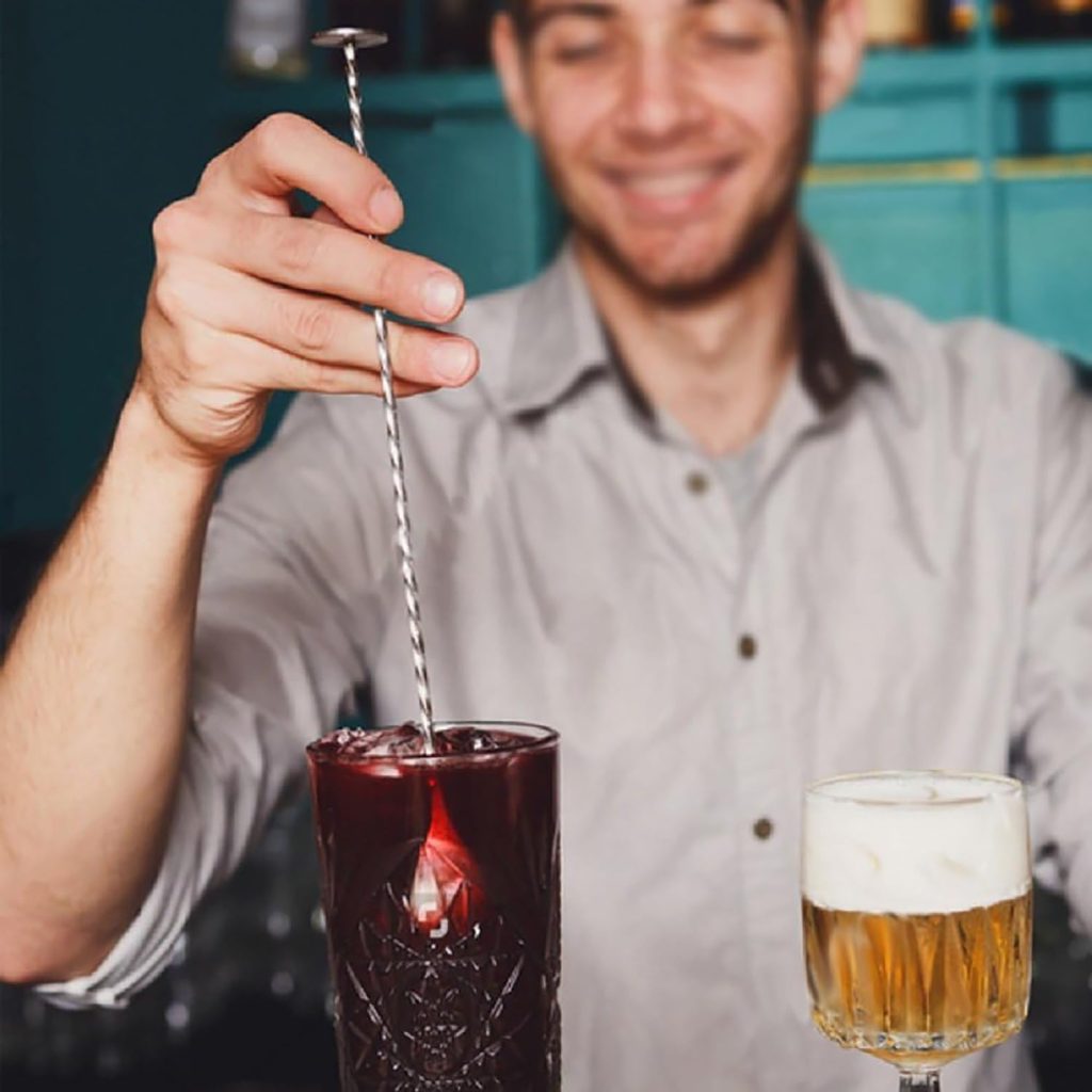 6-Piece Cocktail Shaker Set 24oz Shaker Strainer Muddler Jigger Mixing Spoon Pour Spout Bartender Kit Stainless Steel Bar Set Housewarming Gift