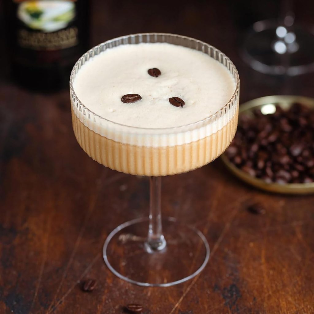 VIFVOR Martini Glass Set of 4, Ribbed Coupe Cocktail Glasses 10 oz Classic Old Styling Martini Glass Set with Gift Box Packaging Elegant Hand Blown Manhattan Goblet for Cocktail, Champagne VIFVOR Martini Glass Set of 4, Ribbed Coupe Cocktail Glasses 10 oz Classic Old Styling Martini Glass Set with Gift Box Packaging Elegant Hand Blown Manhattan Goblet for Cocktail, Champagne