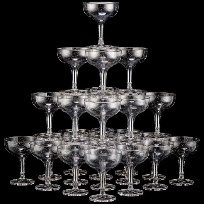 zopeal-50-pcs-champagne-glasses-5-oz-unbreakable-plastic-martini-glasses-disposable-wine-cups-stackable-stemmed-champagn